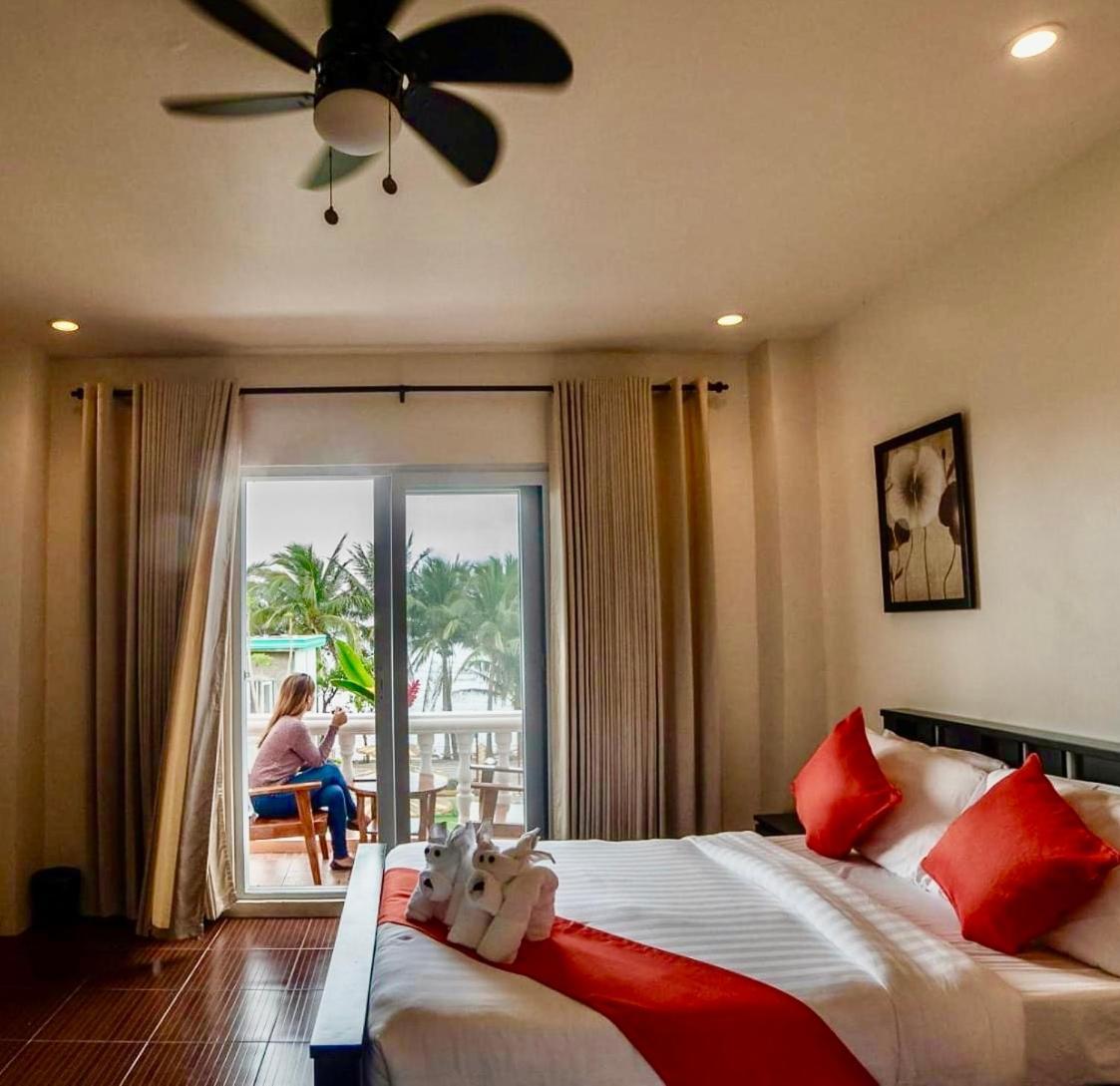 แอมบอยส์ โฮมเท็ล Hotel Basco ภายนอก รูปภาพ